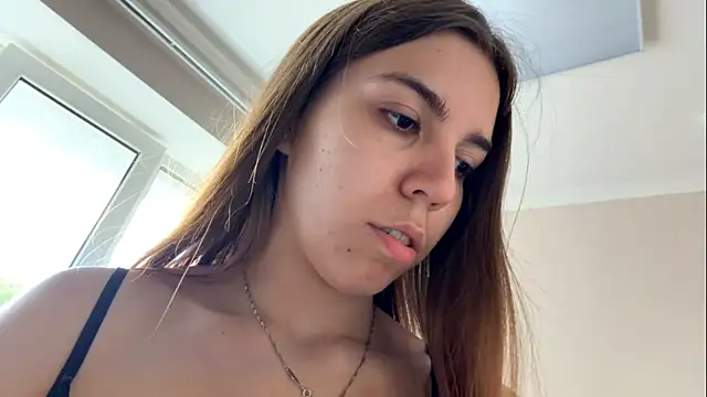 LaurindaStalford online show from May 29, 2:48 pm
