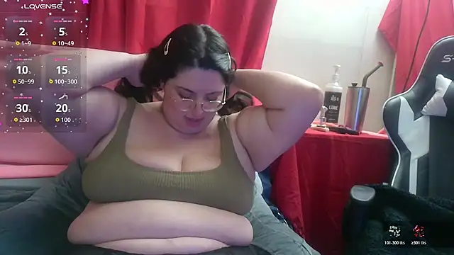 squishkink online show from June 15, 4:07 pm