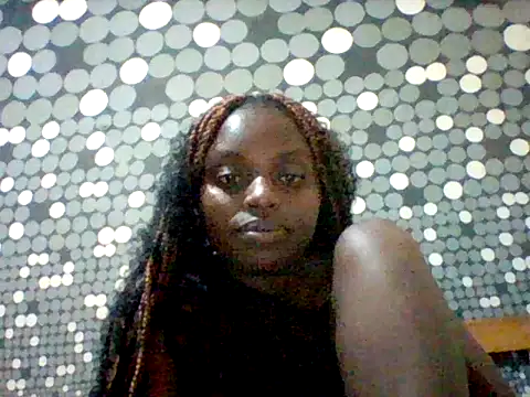 liligal online show from June 13, 7:33 pm