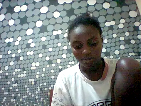 liligal online show from June 25, 5:23 am