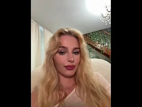 Golden  Daisy online show from June 3, 2:33 pm