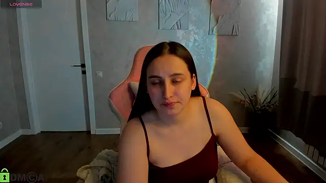 Elizabet Colllins online show from June 10, 1:05 am