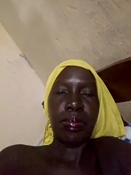binti001 online show from May 23, 6:50 pm