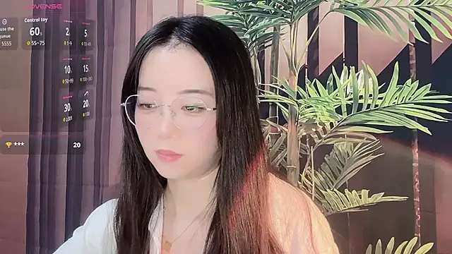 77-Vicky online show from May 28, 7:17 am