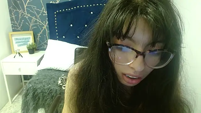 Allyshon  online show from May 28, 1:58 am