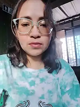 AlissBluumm online show from June 17, 11:55 am