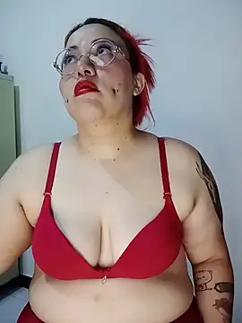 bruja sscarlata online show from May 26, 6:29 pm