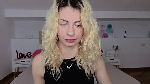 Fallen-angel1- online show from May 29, 1:31 pm