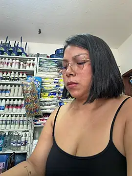 ISABELLA  LUNA online show from June 24, 3:22 pm