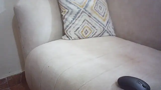 emmyteaz1 online show from July 8, 1:46 pm