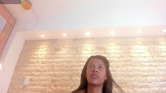 mirella bowens online show from May 29, 2:09 am