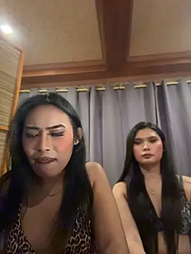 hugecock tamira online show from July 13, 8:48 am
