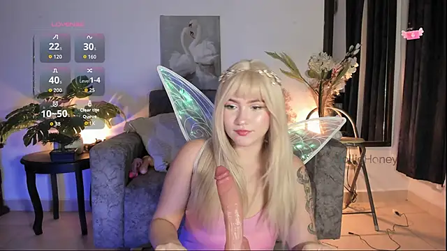 DollieHoney online show from May 25, 10:53 pm