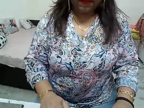 bavleen-kaur online show from July 13, 2:07 pm