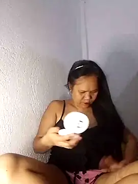 missLiLy07 online show from June 8, 10:16 am