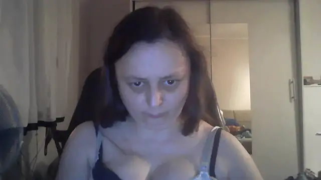 TaylorLovely online show from July 18, 8:11 pm