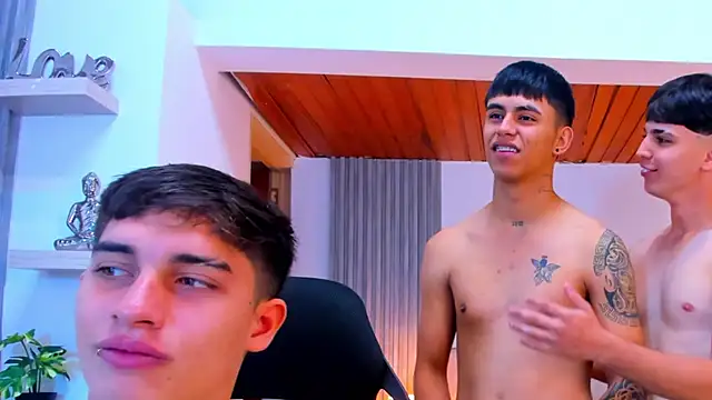 crazy boysW online show from June 1, 2:08 pm