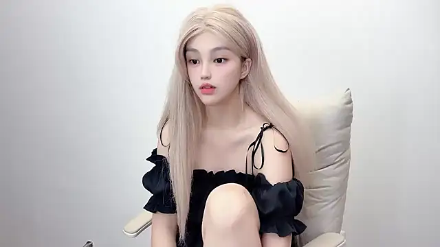 jiangjiang2005 online show from July 9, 6:43 pm