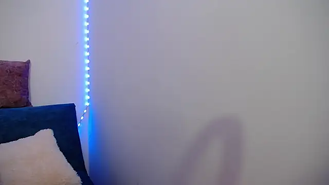 Camila Saenz 0 online show from May 27, 2:03 pm