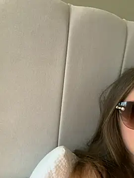 anglebabe69 online show from May 26, 4:39 pm