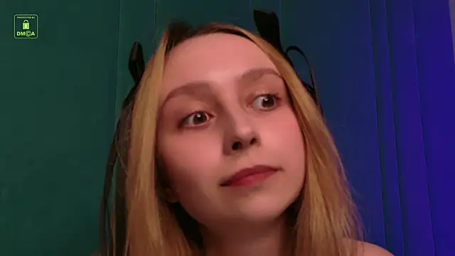 RachelVacsler online show from May 28, 9:45 pm