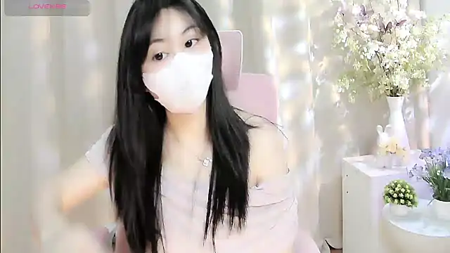 shynana online show from May 29, 1:14 am