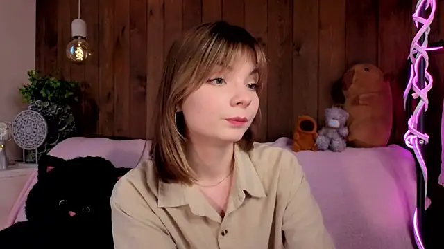 IvoryPesante online show from July 12, 8:37 am