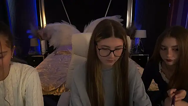 Dark Brii online show from July 14, 5:34 am