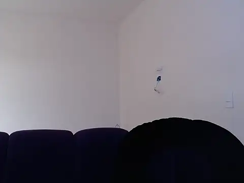 alynnafem online show from June 25, 4:52 pm