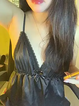 BabyLinna22 online show from May 30, 7:28 am