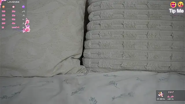 Sweetpussyhot  online show from July 4, 9:16 am