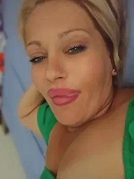 brenda121 online show from July 7, 11:35 am