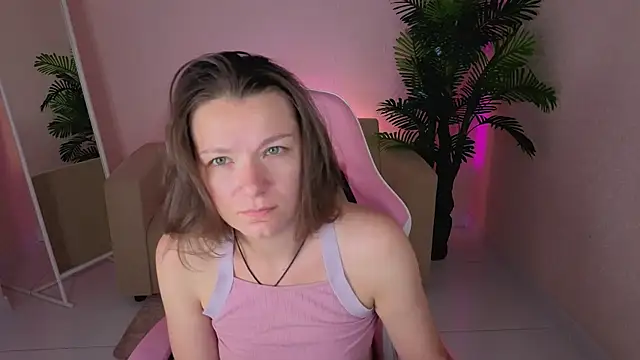 kira hatti online show from July 9, 1:19 am
