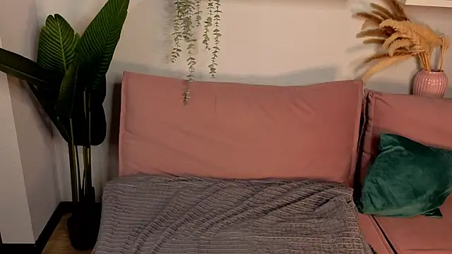 EricaWilds online show from July 12, 12:28 pm