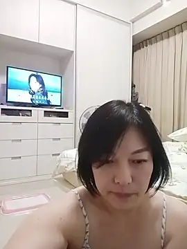 becca201 online show from July 25, 12:23 pm