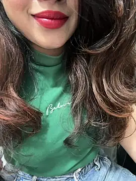 Yours riya11 online show from June 20, 6:55 pm
