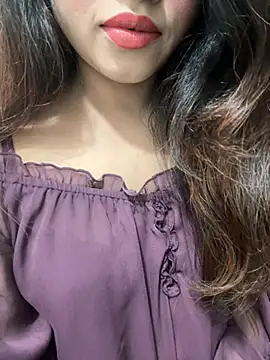 Yours riya11 online show from July 10, 7:36 pm
