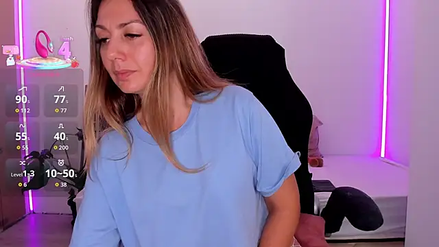 Snapshot of LindaWhite_ chatting on September 19, 5:01 pm LindaWhite  online show from September 19, 5:01 pm