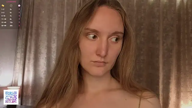 JenevaLitalien online show from July 6, 3:36 pm