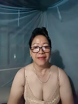 Ai babylove online show from June 7, 10:05 pm