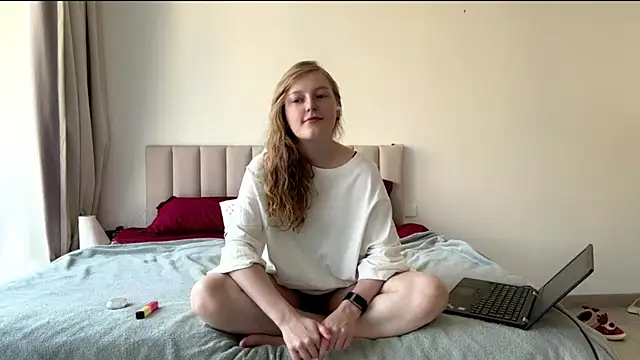 JeanelleLeitheiser online show from June 12, 1:19 pm
