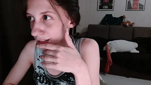 secrettt poison online show from July 27, 4:04 pm
