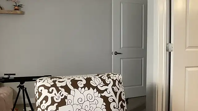 maddiliz online show from October 6, 2:06 am