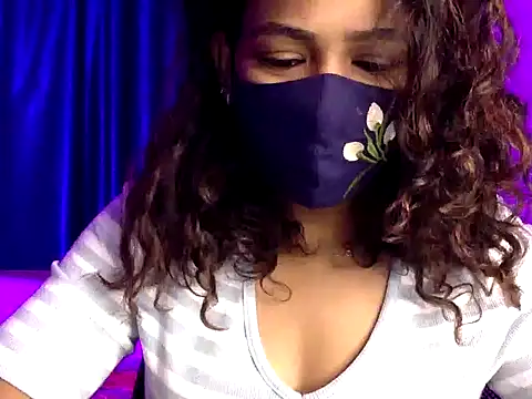 Nisha-moon online show from June 22, 6:43 am