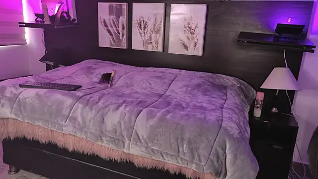 Zoe as  online show from July 2, 2:23 pm