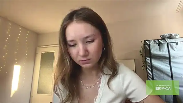 smalllisa online show from July 9, 6:32 pm