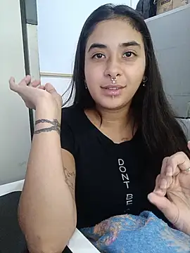 rainhajess online show from July 10, 12:23 am
