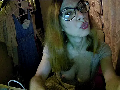 Aphrodity Roxx online show from July 30, 11:05 pm