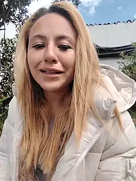 Angeel white25 online show from June 23, 3:10 pm