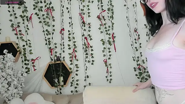 Velvet  Kiss online show from July 11, 8:42 pm
